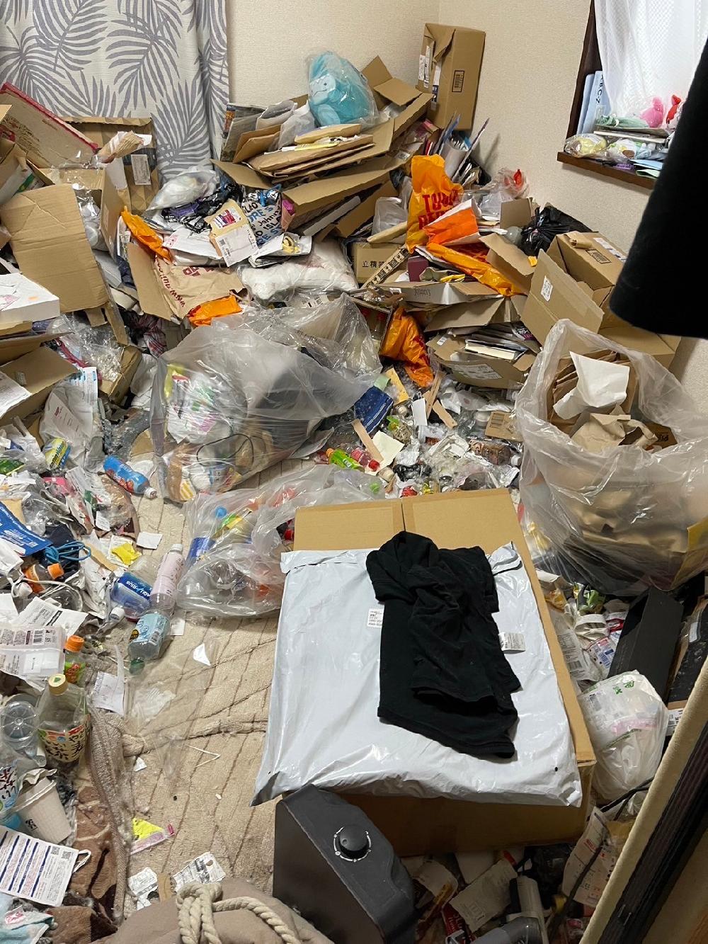 【ゴミ屋敷 片付け作業】一括見積もり比較サイトから最大4社の中からご依頼をいただきました!八王子市でゴミ屋敷片付作業です。