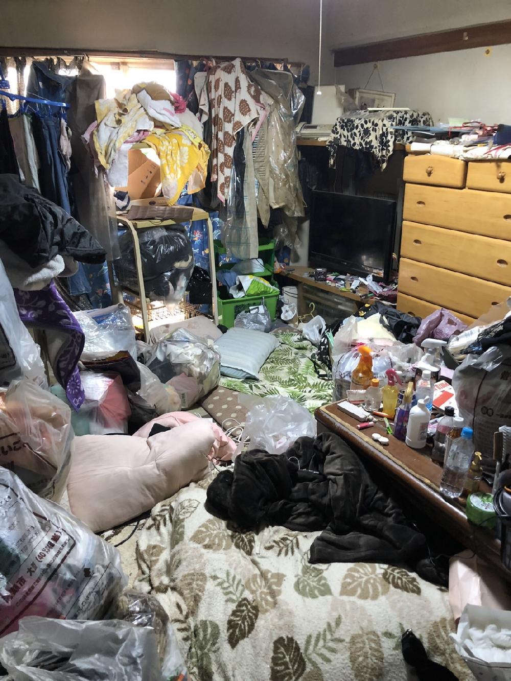 新座市でのゴミ屋敷のお片付け作業です