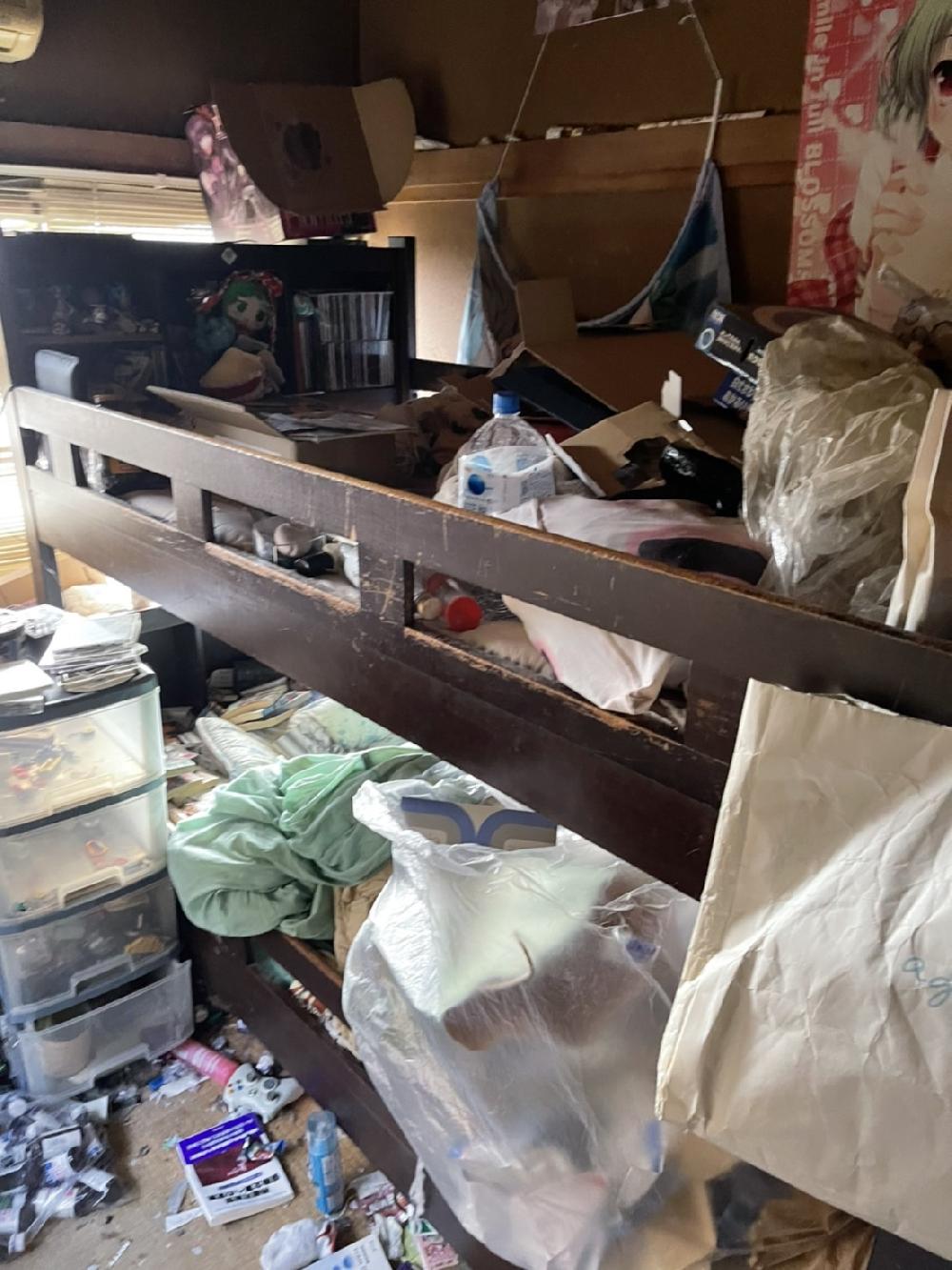世田谷区でのゴミ屋敷お片付け作業です
